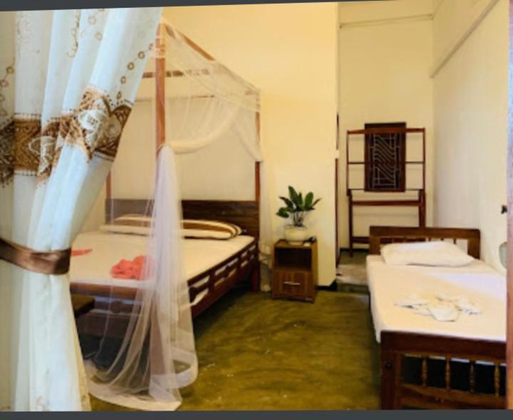 Sea Rock Beach Hotel Arugam Bay Luaran gambar